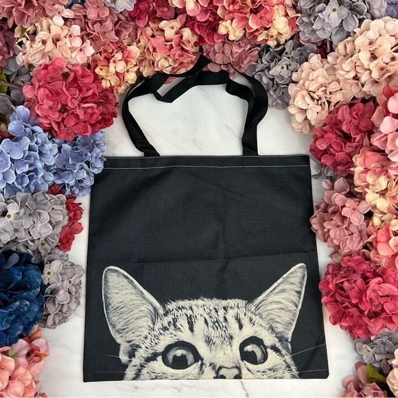 Eco-Friendly Gray Tabby Cat on a Black Folding Tote Bag - Picture 2 of 16